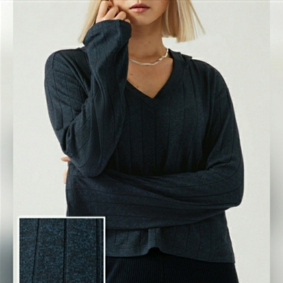 Athleta Hoodie Sweater - Picture 1 of 4